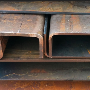 Швеллер стальной гнутый равнополочный 50х30х2,5 мм Ст3сп ГОСТ 8278-83 в наличии в Твери